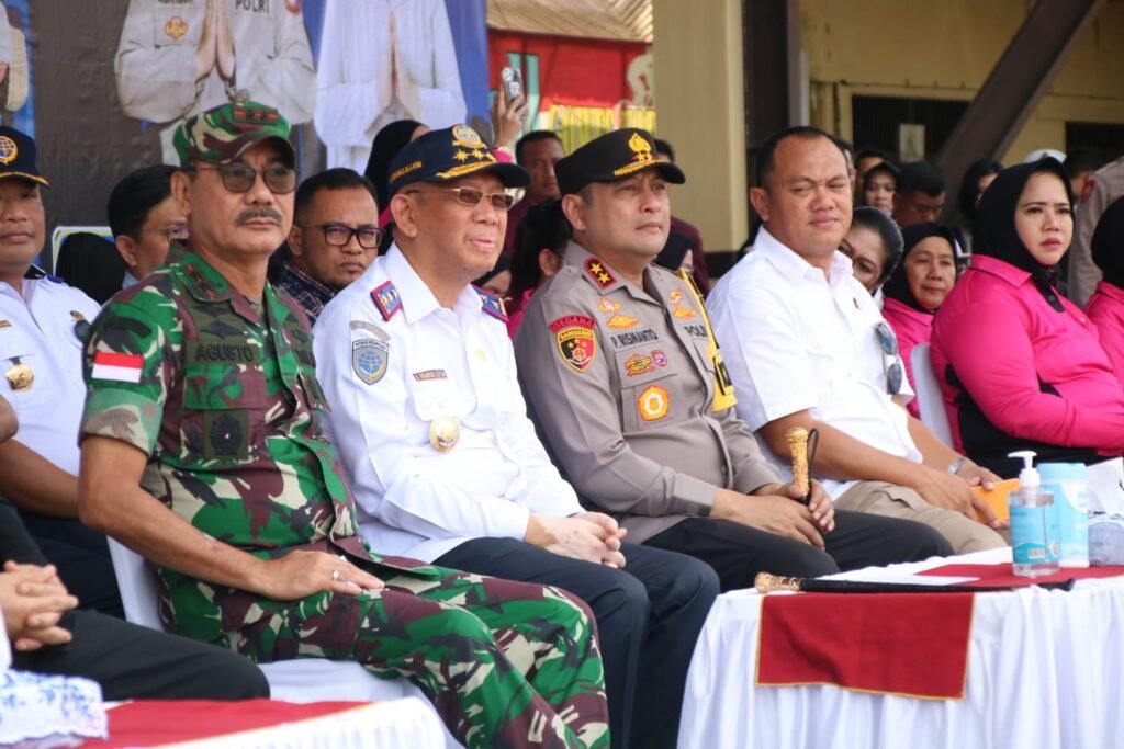 Kapolda Kalbar Bersama Gubernur dan Pangdam Tanjungpura Melepas Keberangkatan Rombongan Mudik Presisi Khatulistiwa