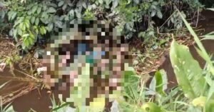 Breaking News : Warga Temukan Mayat Pria Mengambang Atas Parit di Sungai Rengas, Kubu Raya