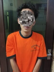 Pelaku Pencurian Handphone Sebayak 2 Unit Diringkus Unit Reskrim Polsek Singkawang Timur