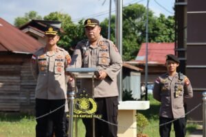 Kapolres Kapuas Hulu Pimpin Apel Perdana Dalam Pelepasan Kapolres Kapuas Hulu Lama