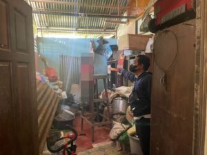 Seorang Pria Ditemukan Tewas Gantung Diri di Kamar Rumah Temannya, Polisi : Diduga Korban Depresi