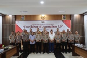 Bersama Kabid Humas Polda Kalbar, Polres Kubu Raya Gelar Pelatihan Kehumasan Bertema ” ERA CITIZEN OF JOURNALISM 5.0 “