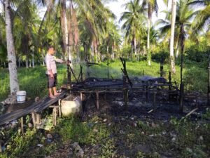 Kebakaran Hanguskan Rumah Kayu di Sungai Kakap, Kerugian Capai Rp 5 Juta