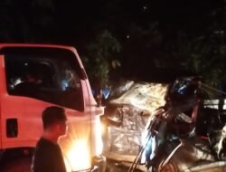 Dua Mobil Terlibat Kecelakaan di Jalan Trans Kalimantan Sandai, Akibatkan Dua Warga Meninggal Dunia