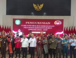 Pj Gubernur dr. Harisson, Lantik H. Burhanudin Ahad Sebagai Ketua Forum Pembauran Kebangsaan Kalimantan Barat