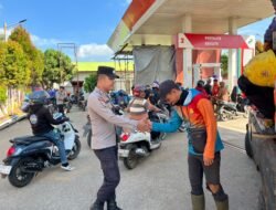 Satu Jabat Tangan, Seribu Pesan Polri Untuk Masyarakat